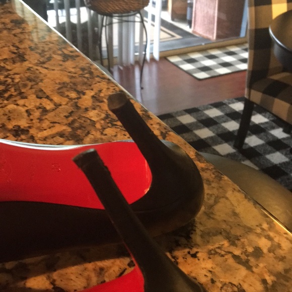 Authentic Leather Christian Louboutin Heels - Picture 9 of 10